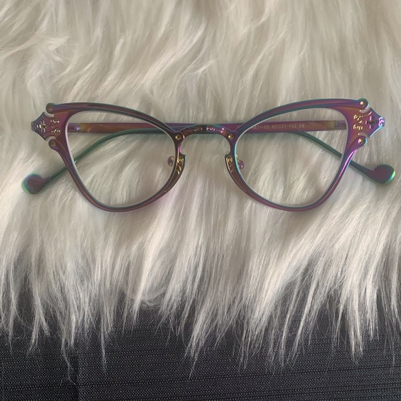 Iridescent Cat-Eye Glasses - Picture 1 of 6